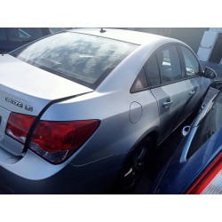 chevrolet cruze del año 2001