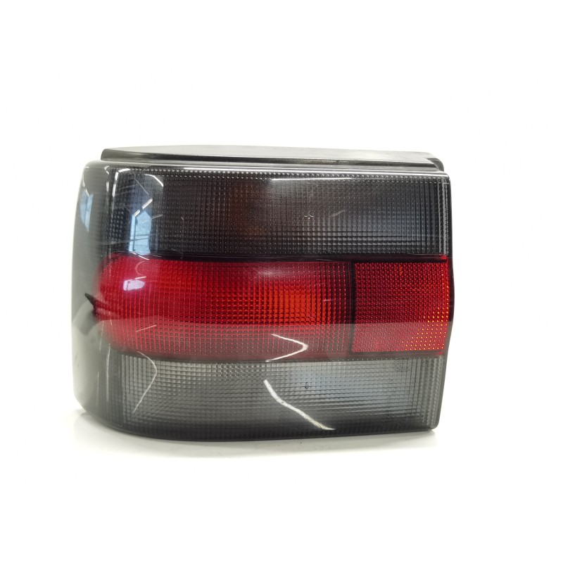 Recambio de piloto trasero izquierdo para renault 19 (b/c/l53) b53705 referencia OEM IAM 7700815979G  