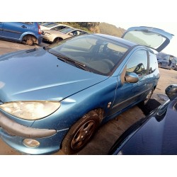 peugeot 206 berlina del año 2001