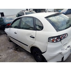 seat ibiza (6l1) del año 2002