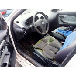 seat ibiza (6l1) del año 2002