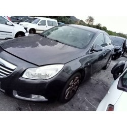 opel insignia berlina del año 2011
