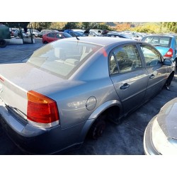 opel vectra c berlina del año 2003