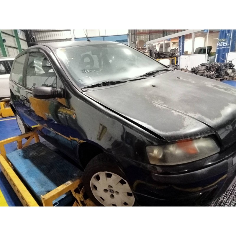 fiat punto berlina (188) del año 2001
