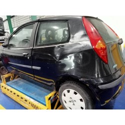 fiat punto berlina (188) del año 2001
