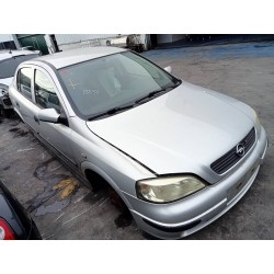 opel astra g berlina del año 2002