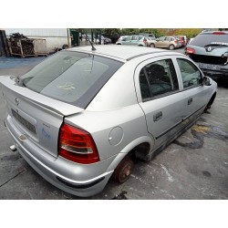opel astra g berlina del año 2002