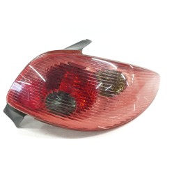 Recambio de piloto trasero derecho para peugeot 206 berlina x-line clim referencia OEM IAM 6351S0  
