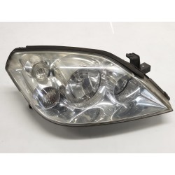 Recambio de faro derecho para nissan primera berlina (p12) acenta referencia OEM IAM 26010AU800  