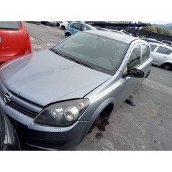 opel astra h berlina del año 2005