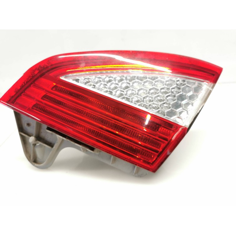 Recambio de piloto trasero central derecho para ford mondeo ber. (ca2) ambiente referencia OEM IAM Recambio de piloto trasero central derecho para ford mondeo ber. (ca2) ambiente referencia OEM IAM