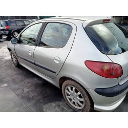 peugeot 206 berlina del año 2004