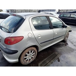peugeot 206 berlina del año 2004