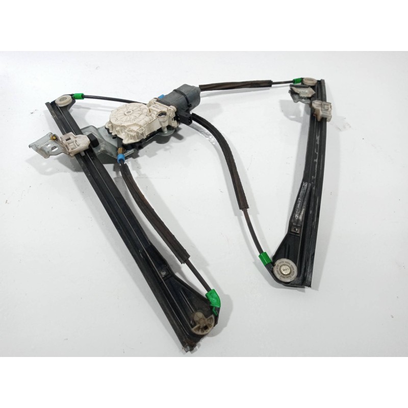 Recambio de elevalunas delantero izquierdo para volkswagen polo berlina (6n1) básico referencia OEM IAM Recambio de elevalunas delantero izquierdo para volkswagen polo berlina (6n1) básico referencia OEM IAM