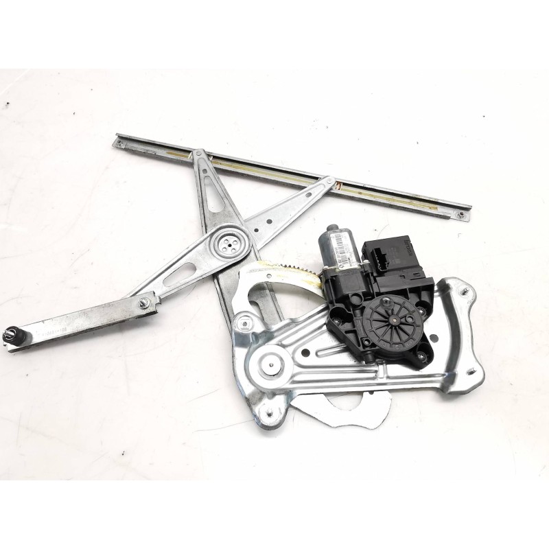 Recambio de elevalunas delantero derecho para renault megane iii berlina 5 p dynamique referencia OEM IAM 807301396R Recambio de elevalunas delantero derecho para renault megane iii berlina 5 p dynamique referencia OEM IAM 807301396R