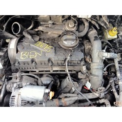 seat alhambra (7v9) del año 2004