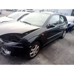 ford focus berlina (cap) del año 2004