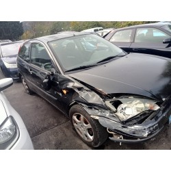 ford focus berlina (cap) del año 2004