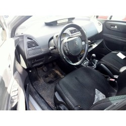citroen c4 berlina del año 2005
