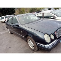 mercedes clase e (w210) berlina del año 1997