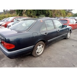 mercedes clase e (w210) berlina del año 1997