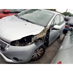 peugeot 208 del año 2013