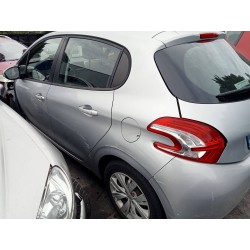 peugeot 208 del año 2013
