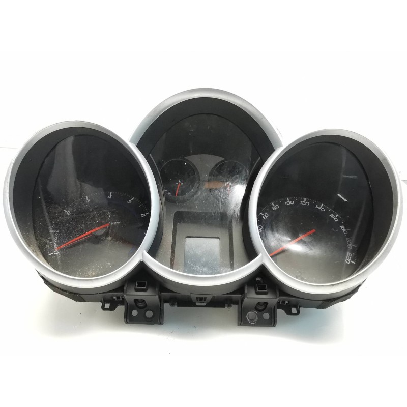 Recambio de cuadro instrumentos para chevrolet cruze 1.6 cat referencia OEM IAM 688014257 Recambio de cuadro instrumentos para chevrolet cruze 1.6 cat referencia OEM IAM 688014257