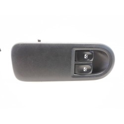 Recambio de mando elevalunas delantero izquierdo para renault clio iii 2.0 16v referencia OEM IAM 8200356519  