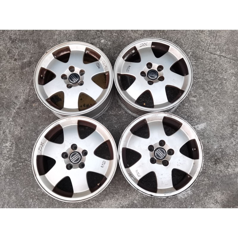 Recambio de juego llantas para volvo xc70 referencia OEM IAM 9209987 Recambio de juego llantas para volvo xc70 referencia OEM IAM 9209987