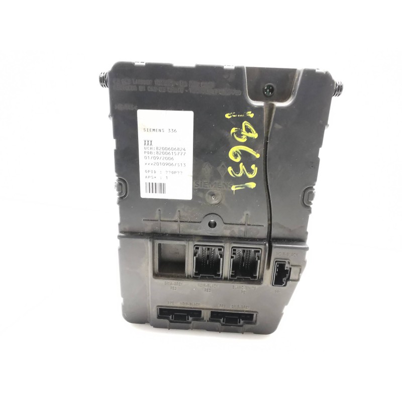 Recambio de uch para renault megane ii berlina 5p authentique referencia OEM IAM 8200606824 Recambio de uch para renault megane ii berlina 5p authentique referencia OEM IAM 8200606824