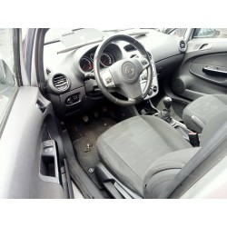 opel corsa d del año 2011