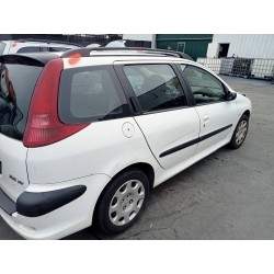 peugeot 206 berlina del año 2004