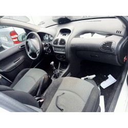 peugeot 206 berlina del año 2004