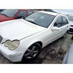 mercedes clase c (w203) berlina del año 2004