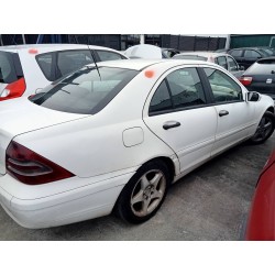 mercedes clase c (w203) berlina del año 2004