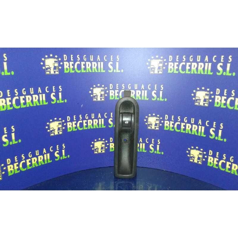 Recambio de mando elevalunas delantero derecho para renault scenic ii confort dynamique referencia OEM IAM Recambio de mando elevalunas delantero derecho para renault scenic ii confort dynamique referencia OEM IAM