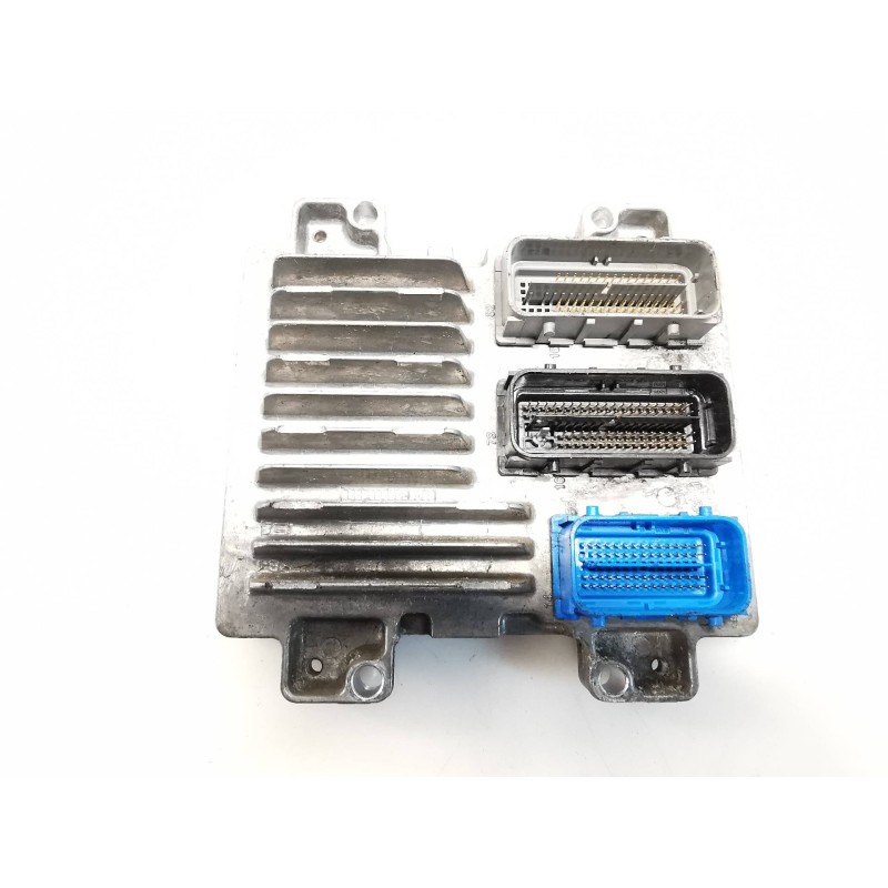 Recambio de centralita motor uce para opel insignia berlina excellence referencia OEM IAM 12648670 Recambio de centralita motor uce para opel insignia berlina excellence referencia OEM IAM 12648670