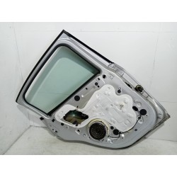 Recambio de puerta trasera izquierda para peugeot 208 referencia OEM IAM   