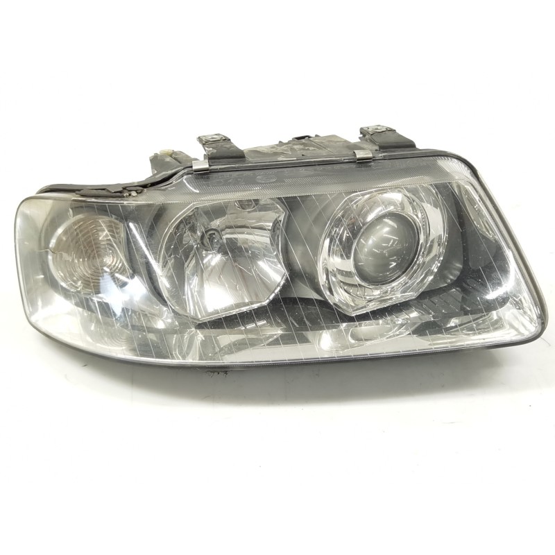Recambio de faro derecho para audi a3 (8l) referencia OEM IAM 8L0941004AF Recambio de faro derecho para audi a3 (8l) referencia OEM IAM 8L0941004AF