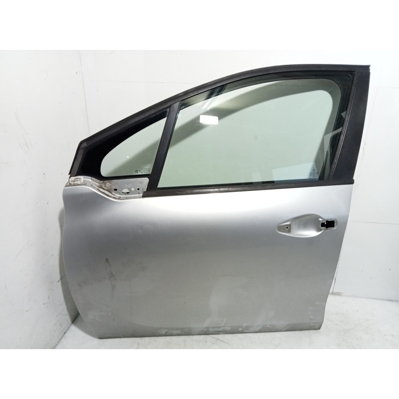 Recambio de puerta delantera izquierda para peugeot 208 referencia OEM IAM Recambio de puerta delantera izquierda para peugeot 208 referencia OEM IAM