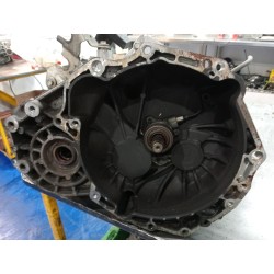 Recambio de caja cambios para chevrolet captiva 2.4 cat referencia OEM IAM GT004175  