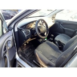 ford focus berlina (cak) del año 2002