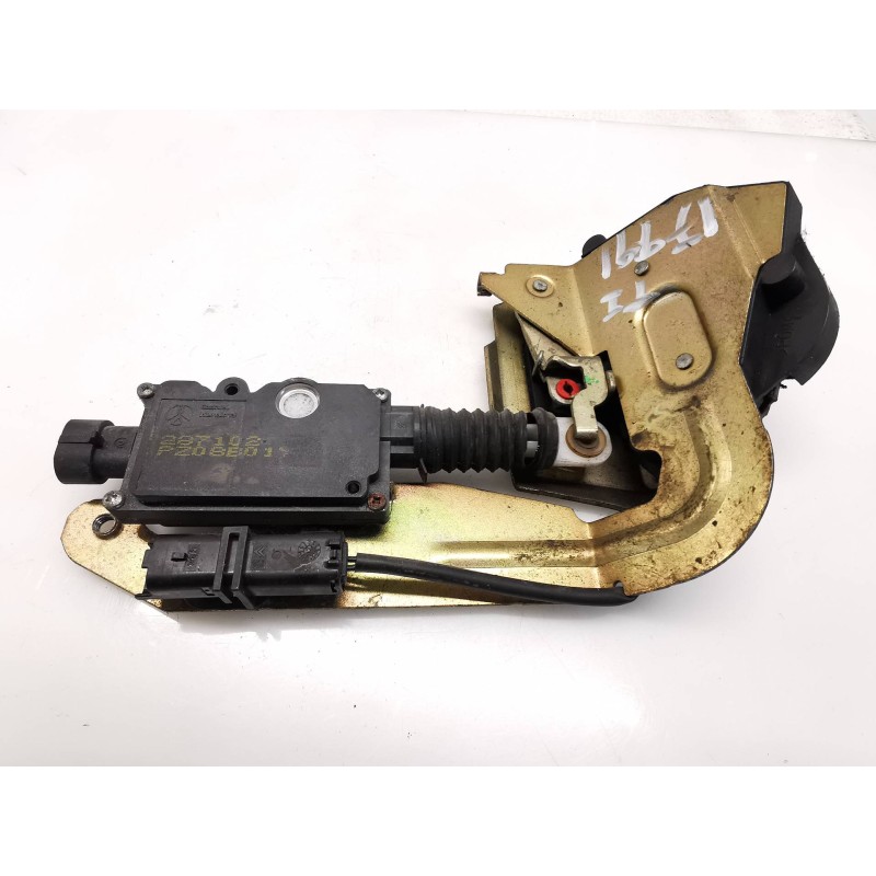 Recambio de cerradura puerta trasera izquierda para citroen c8 2.0 hdi sx referencia OEM IAM Recambio de cerradura puerta trasera izquierda para citroen c8 2.0 hdi sx referencia OEM IAM