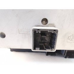 Recambio de caja reles / fusibles para iveco daily caja abierta referencia OEM IAM 69500042  