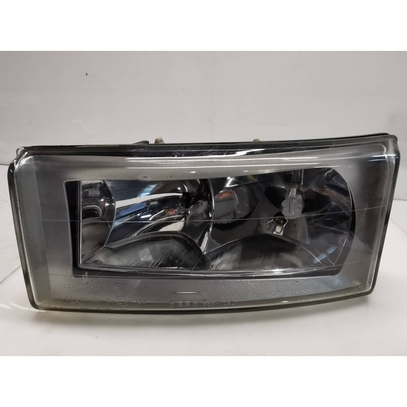 Recambio de faro izquierdo para iveco daily combi referencia OEM IAM 500307755 Recambio de faro izquierdo para iveco daily combi referencia OEM IAM 500307755