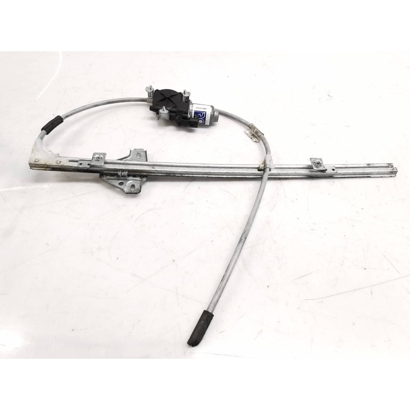 Recambio de elevalunas delantero izquierdo para iveco daily combi referencia OEM IAM 504173868 Recambio de elevalunas delantero izquierdo para iveco daily combi referencia OEM IAM 504173868