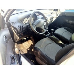 peugeot 206 4-trg. del año 2004