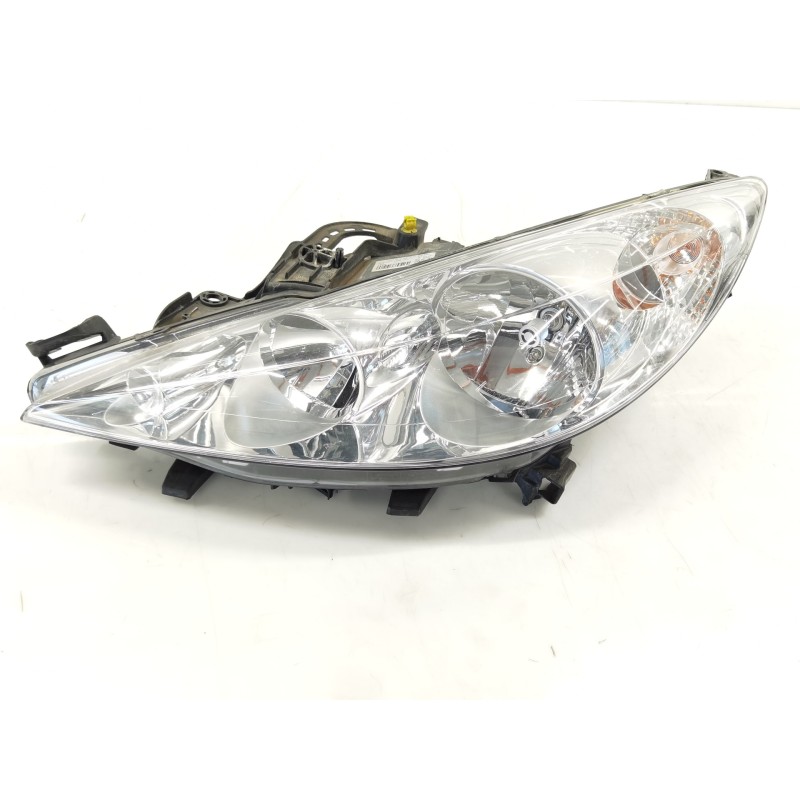 Recambio de faro izquierdo para peugeot 207 cc referencia OEM IAM 89900880  