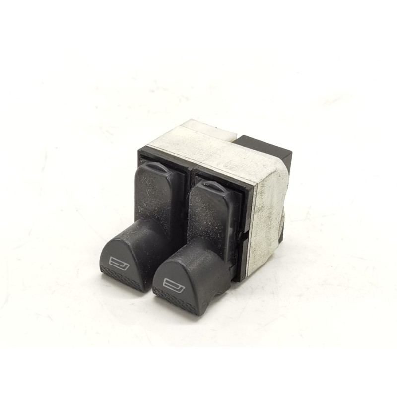 Recambio de mando elevalunas delantero izquierdo para fiat bravo (182) referencia OEM IAM Recambio de mando elevalunas delantero izquierdo para fiat bravo (182) referencia OEM IAM